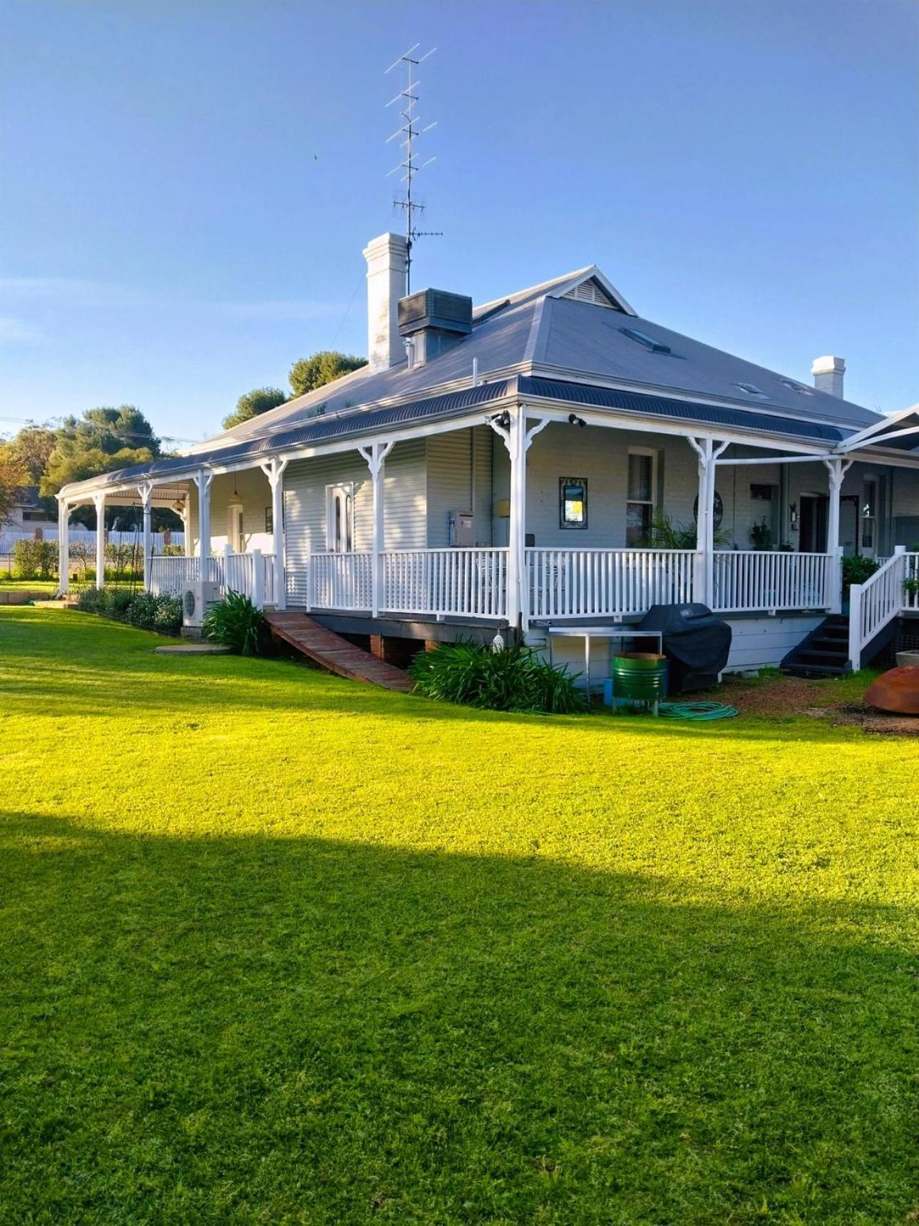 York Cottages And Burnley House Экстерьер фото
